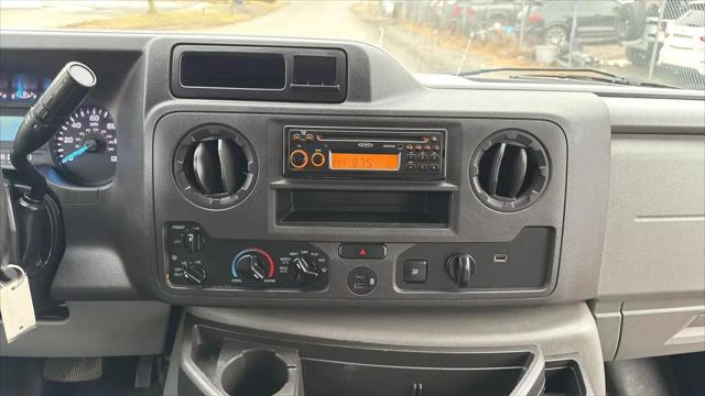 2022 Ford E-350 Cutaway Base