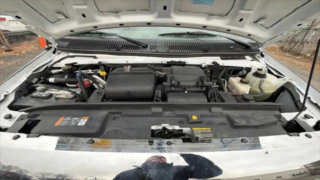 2022 Ford E-350 Cutaway Base
