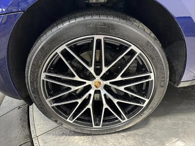 2026 Porsche Macan T