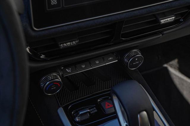 2026 Lotus Emira Turbo SE