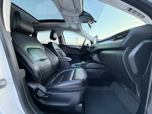 2022 Ford Escape SEL
