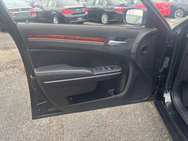 2014 Chrysler 300 300