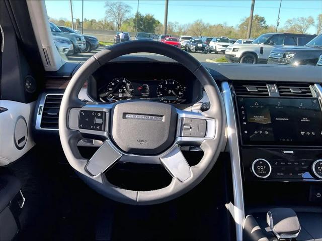 2025 Land Rover Discovery P300 S