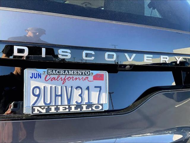 2025 Land Rover Discovery P300 S