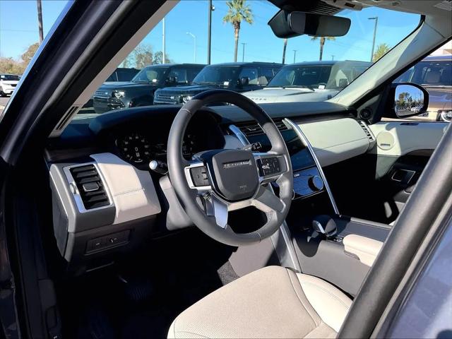 2025 Land Rover Discovery P300 S