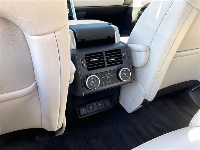 2025 Land Rover Discovery P300 S