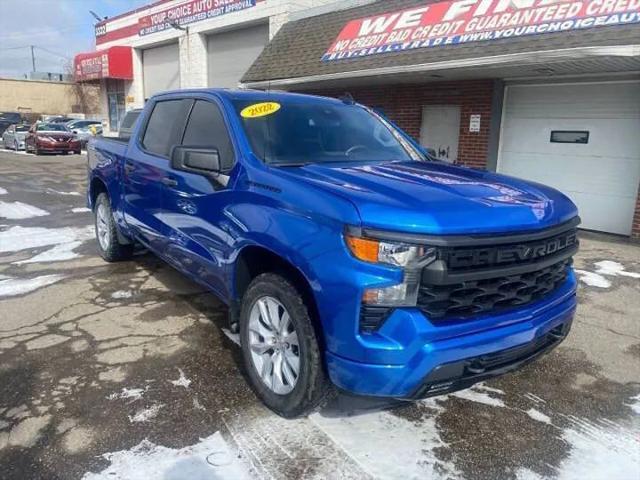 2022 Chevrolet Silverado 1500 4WD Crew Cab Short Bed Custom