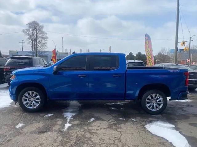 2022 Chevrolet Silverado 1500 4WD Crew Cab Short Bed Custom