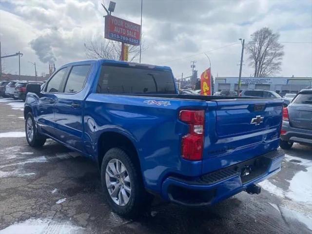 2022 Chevrolet Silverado 1500 4WD Crew Cab Short Bed Custom