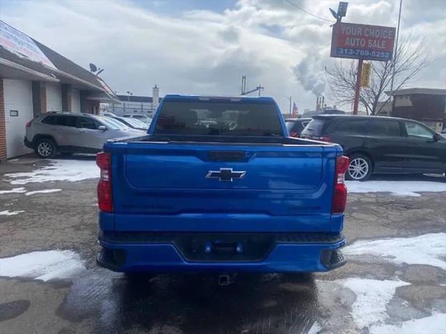 2022 Chevrolet Silverado 1500 4WD Crew Cab Short Bed Custom