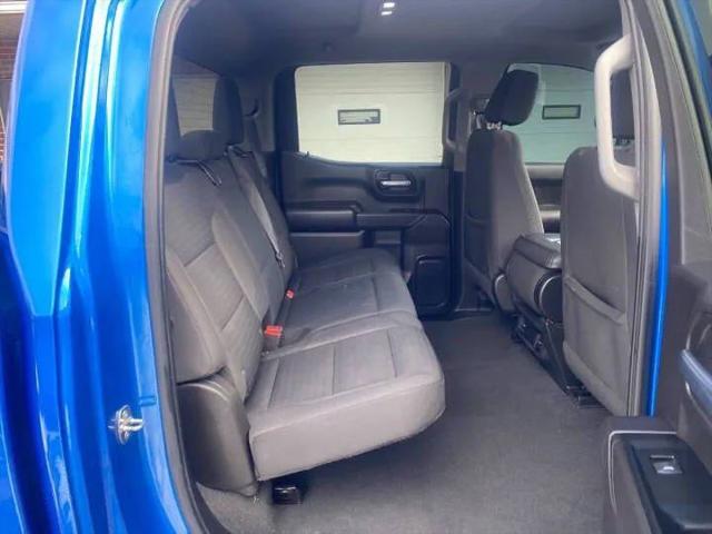2022 Chevrolet Silverado 1500 4WD Crew Cab Short Bed Custom