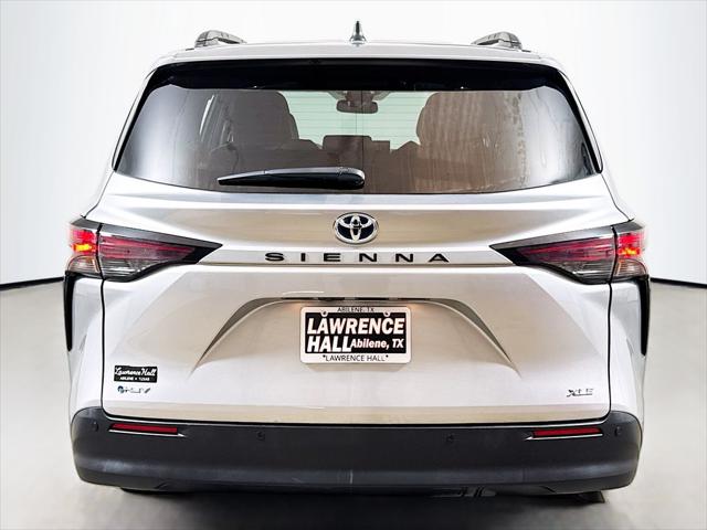 2025 Toyota Sienna XLE