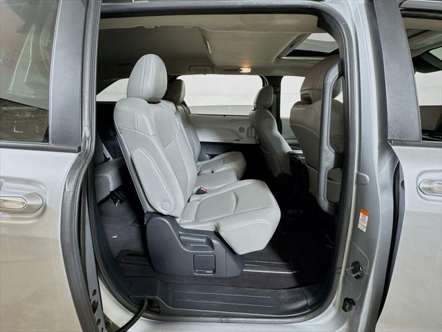 2025 Toyota Sienna XLE