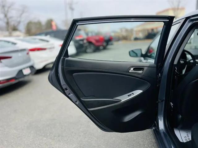 2017 Hyundai Accent SE