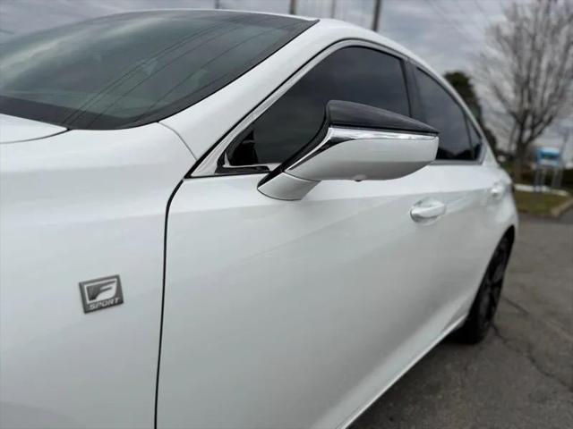 2023 Lexus ES 350 F SPORT Handling