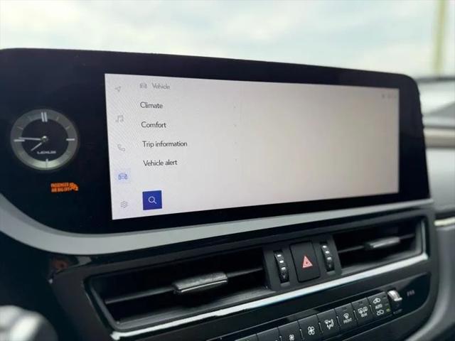 2023 Lexus ES 350 F SPORT Handling