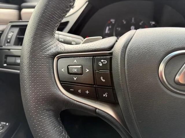 2023 Lexus ES 350 F SPORT Handling