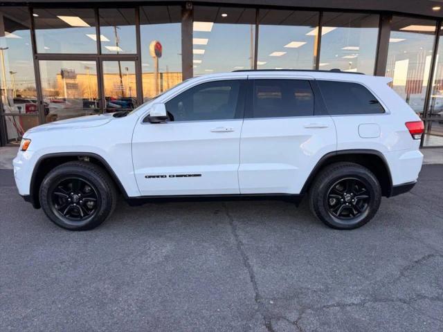 2017 Jeep Grand Cherokee Laredo 4x2