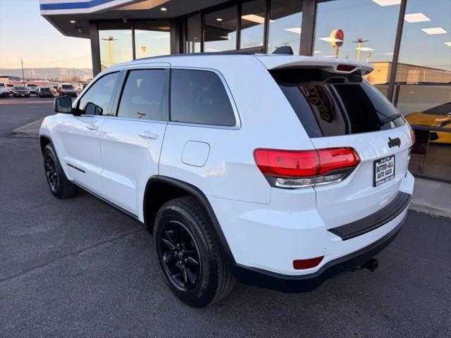2017 Jeep Grand Cherokee Laredo 4x2