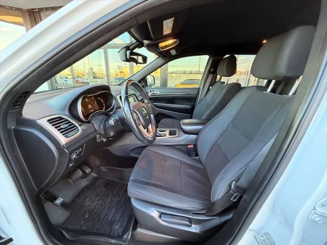 2017 Jeep Grand Cherokee Laredo 4x2