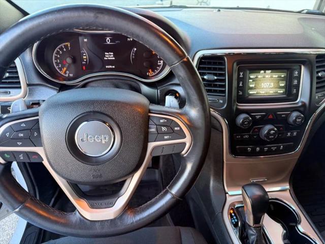 2017 Jeep Grand Cherokee Laredo 4x2