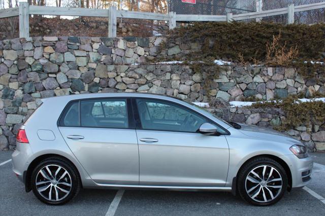 2016 Volkswagen Golf TSI SE 4-Door