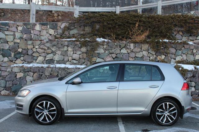 2016 Volkswagen Golf TSI SE 4-Door