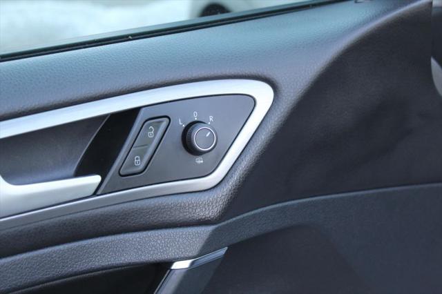 2016 Volkswagen Golf TSI SE 4-Door