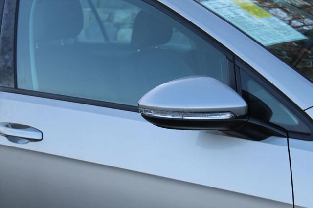 2016 Volkswagen Golf TSI SE 4-Door