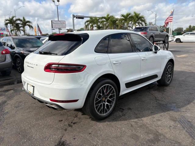 2015 Porsche Macan Turbo