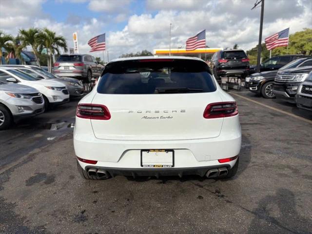 2015 Porsche Macan Turbo