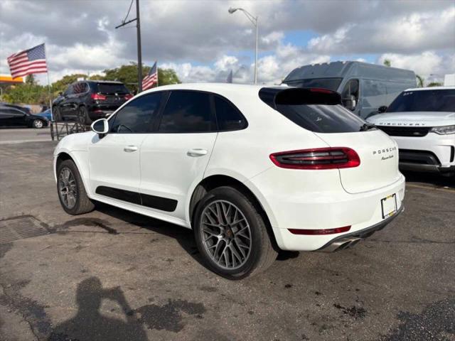 2015 Porsche Macan Turbo