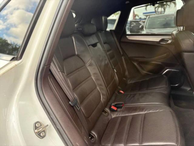 2015 Porsche Macan Turbo