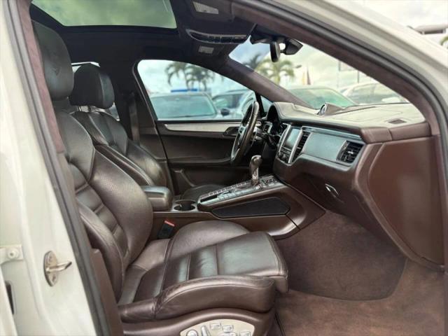 2015 Porsche Macan Turbo