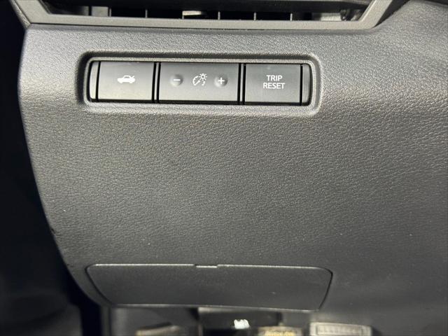 2021 Nissan Altima SR FWD