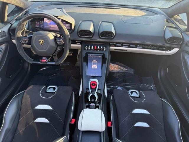 2024 Lamborghini Huracan Evo Spyder