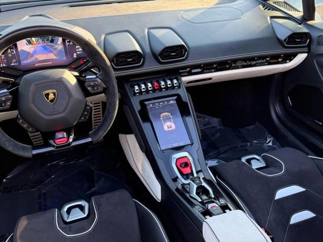 2024 Lamborghini Huracan Evo Spyder