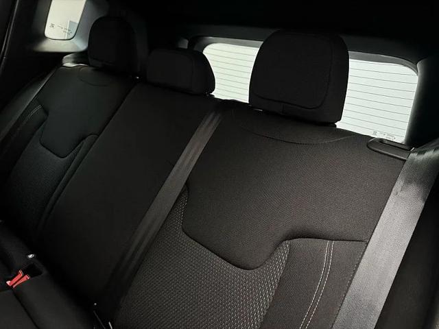 2022 Jeep Renegade Altitude 4x4