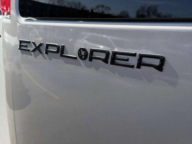 2021 Chevrolet Express Passenger RWD 2500 Regular Wheelbase LS