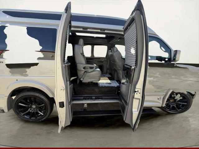 2021 Chevrolet Express Passenger RWD 2500 Regular Wheelbase LS