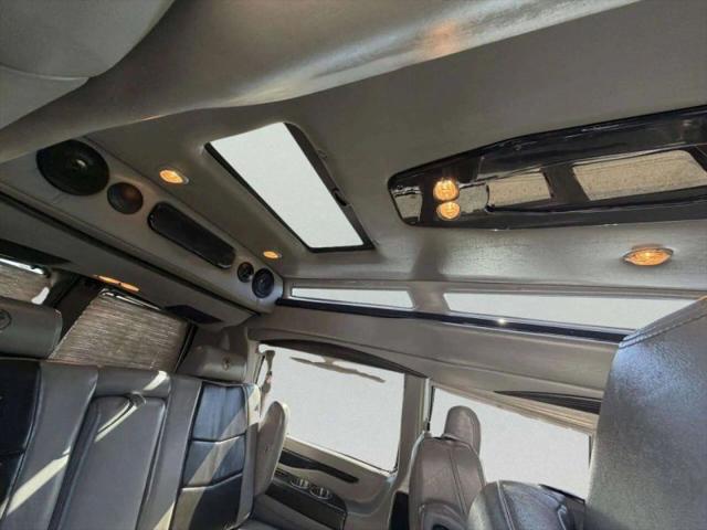 2021 Chevrolet Express Passenger RWD 2500 Regular Wheelbase LS
