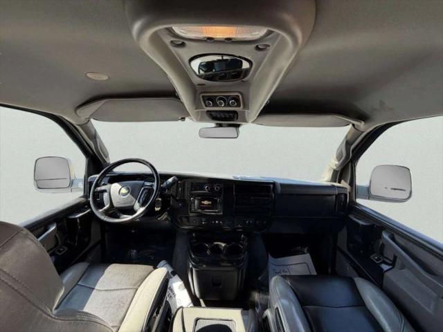 2021 Chevrolet Express Passenger RWD 2500 Regular Wheelbase LS