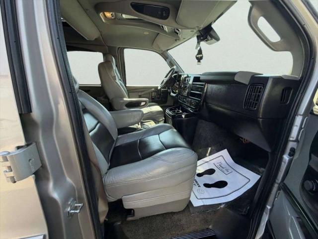 2021 Chevrolet Express Passenger RWD 2500 Regular Wheelbase LS