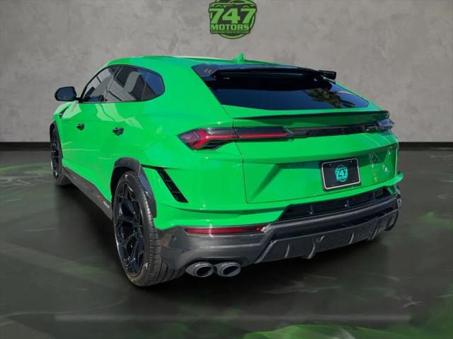 2024 Lamborghini Urus Performante