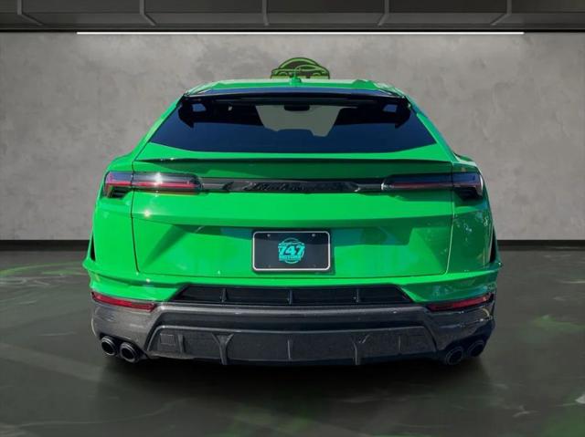 2024 Lamborghini Urus Performante