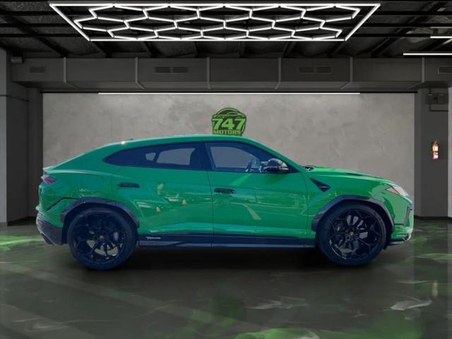 2024 Lamborghini Urus Performante