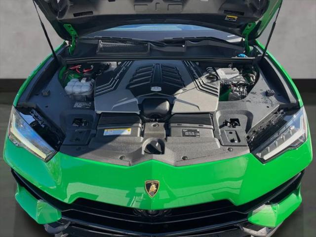 2024 Lamborghini Urus Performante