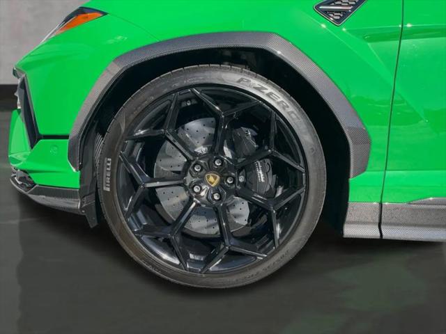 2024 Lamborghini Urus Performante