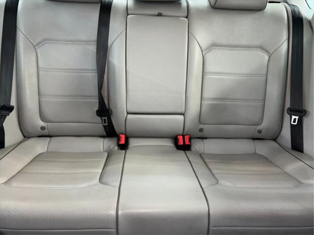 2018 Volkswagen Passat 2.0T SE