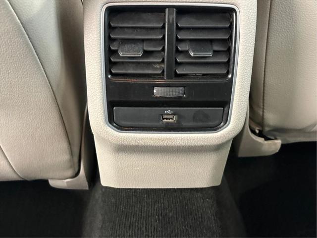 2018 Volkswagen Passat 2.0T SE